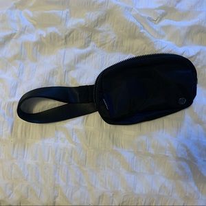 Lululemon belt bag